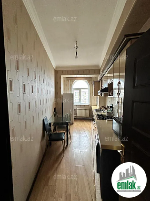 Satılır 2 otaqlı yeni tikili 72 m²