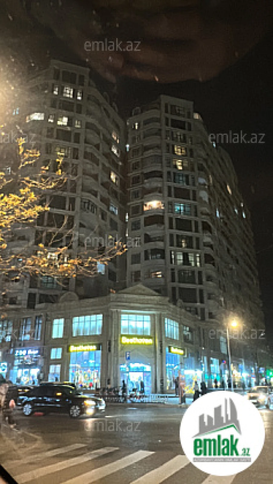 Satılır 3 otaqlı yeni tikili 125 m²
