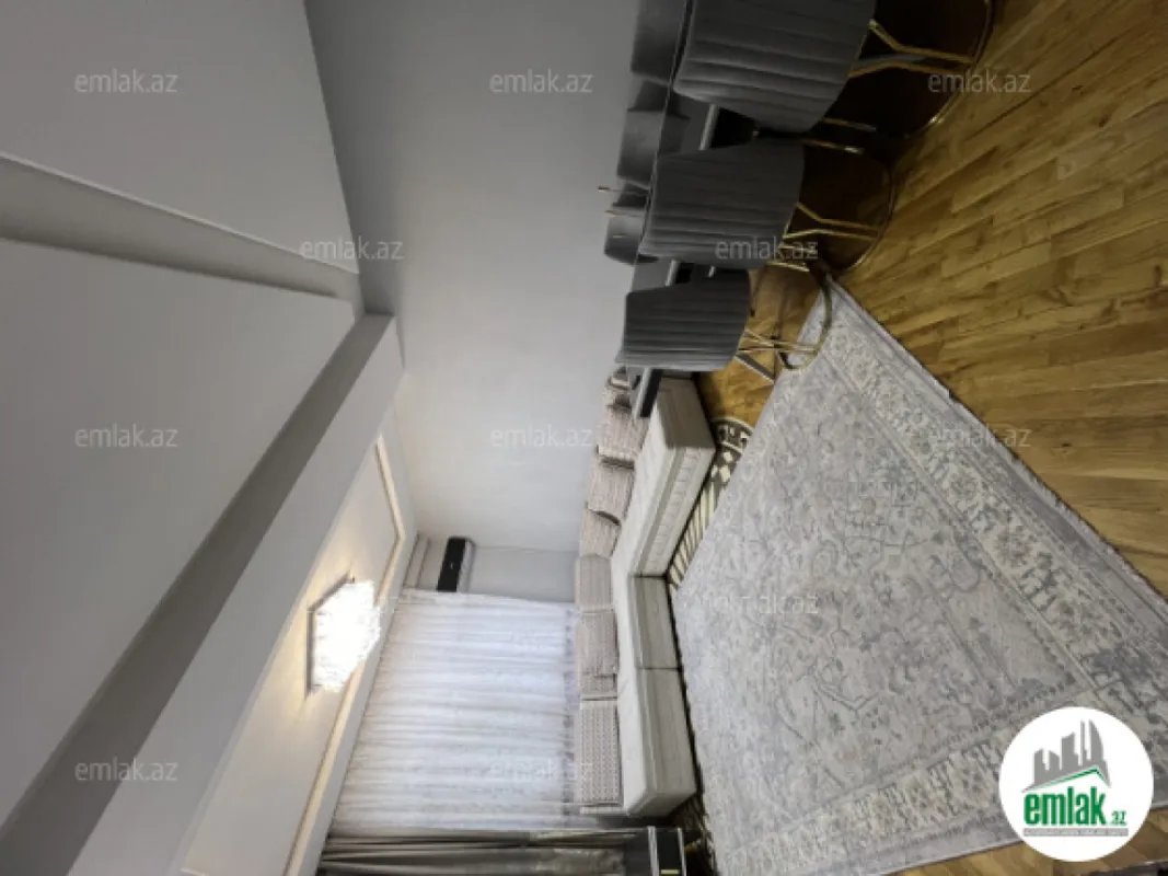 Satılır 3 otaqlı yeni tikili 75 m²