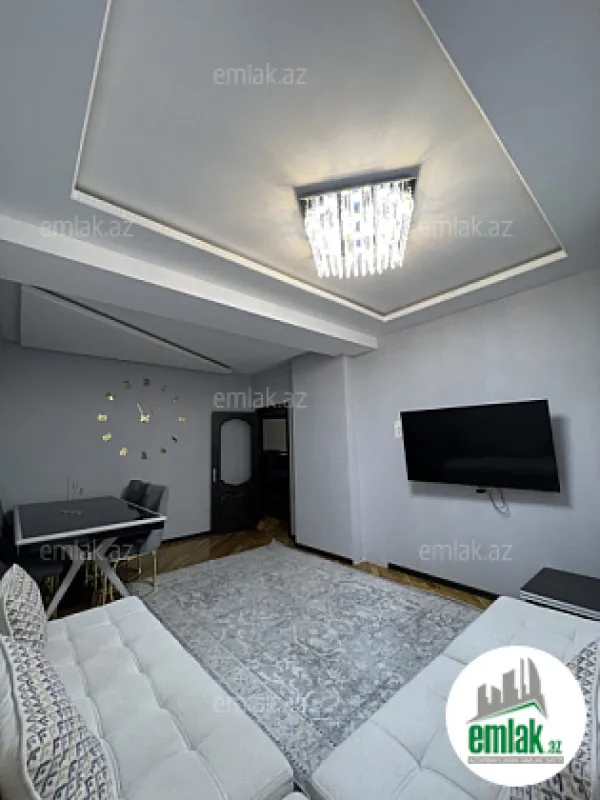 Satılır 3 otaqlı yeni tikili 75 m²