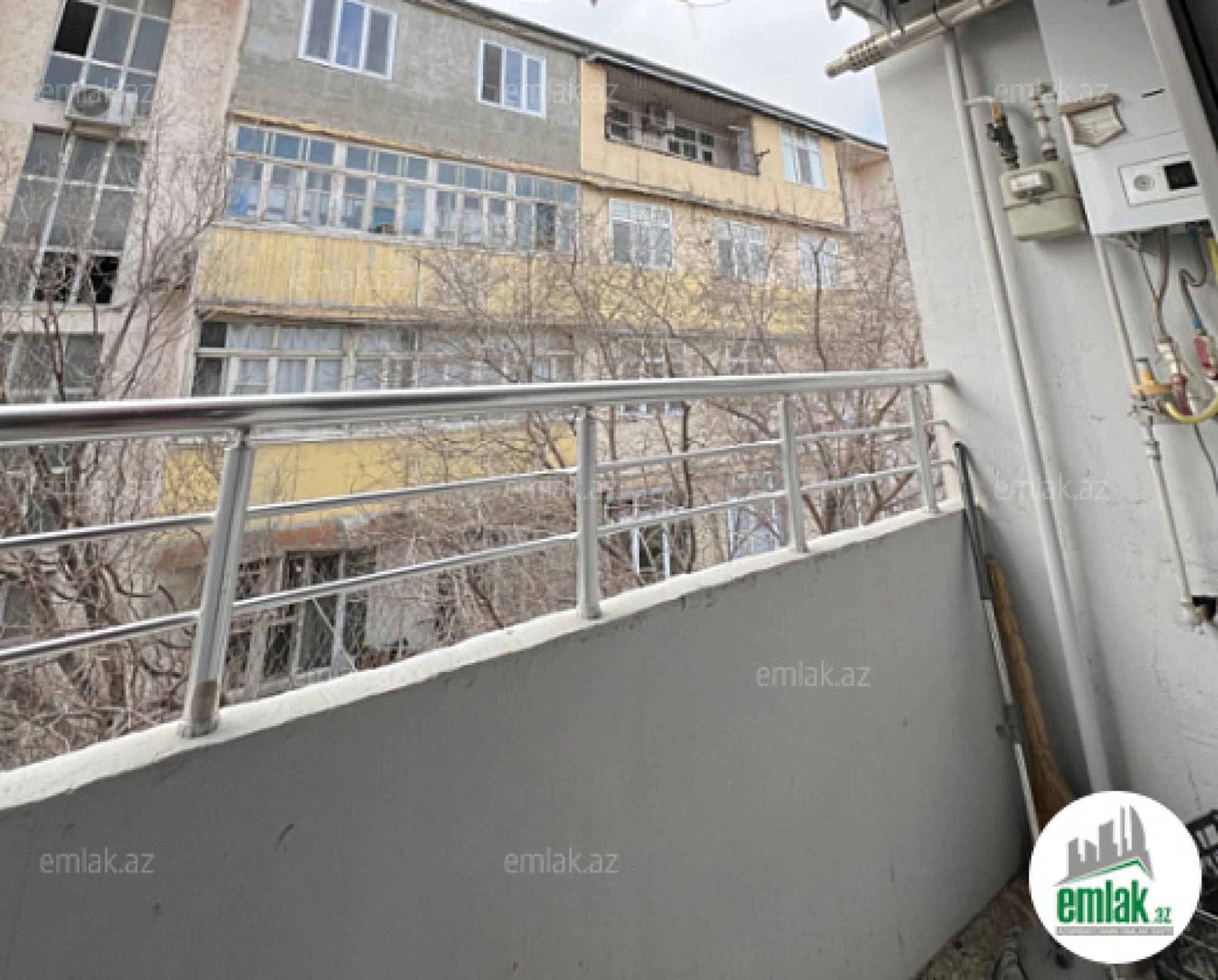 Satılır 3 otaqlı yeni tikili 75 m²