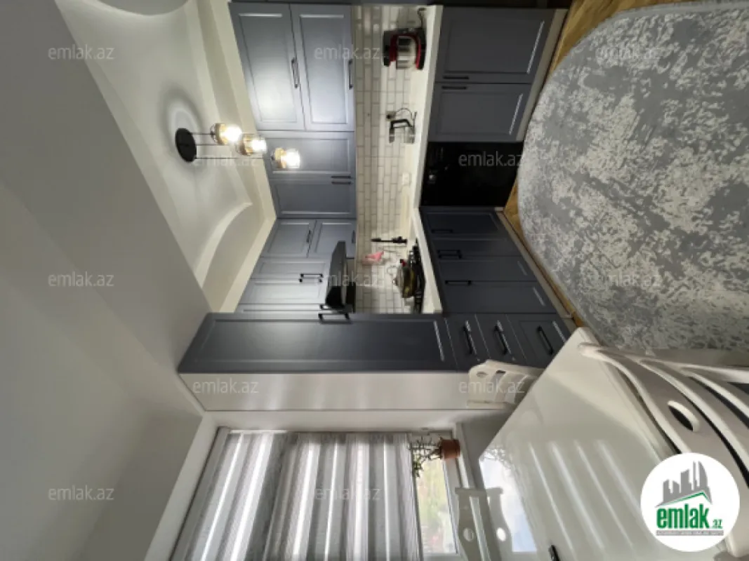 Satılır 3 otaqlı yeni tikili 75 m²