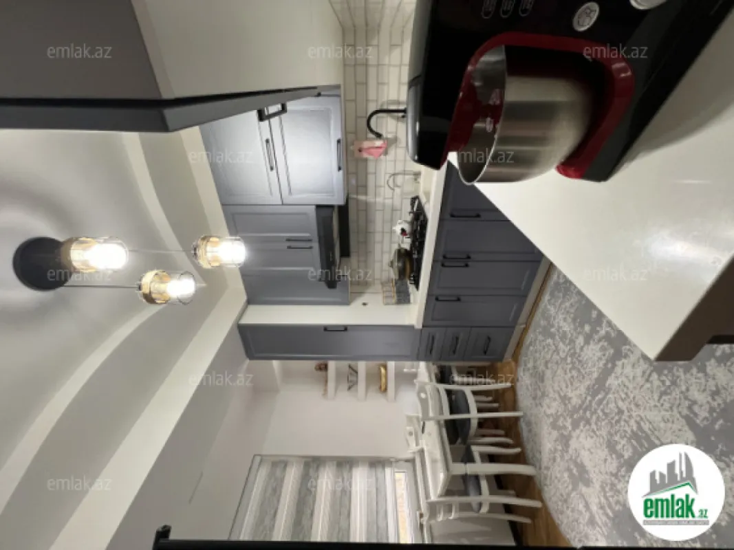 Satılır 3 otaqlı yeni tikili 75 m²