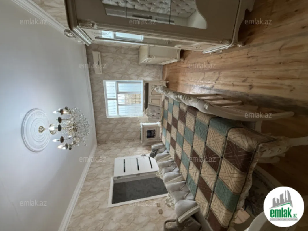 Satılır 5 otaqlı həyət evi 2.5 m²