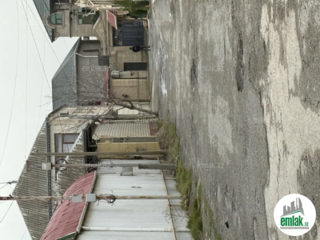 Satılır 5 otaqlı həyət evi 2.5 m²