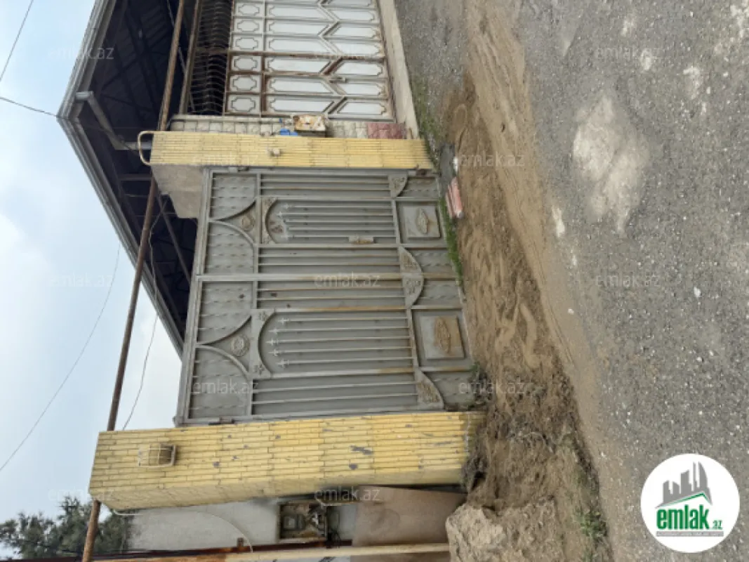 Satılır 5 otaqlı həyət evi 2.5 m²