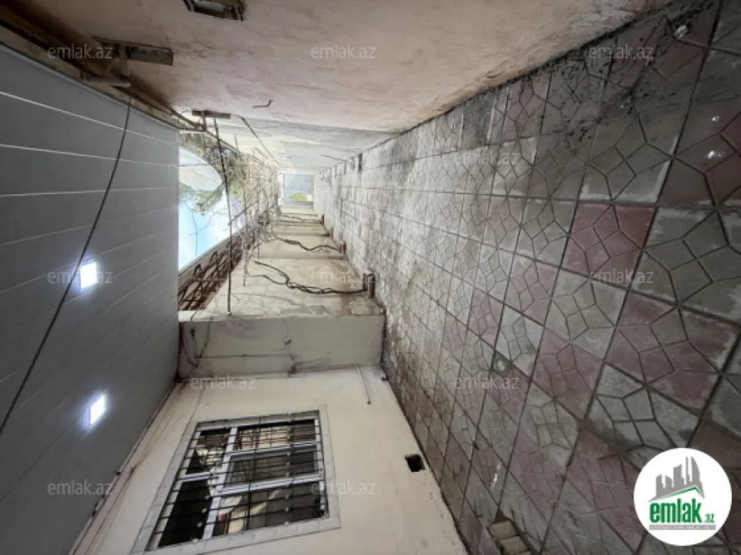 Satılır 5 otaqlı həyət evi 2.5 m²