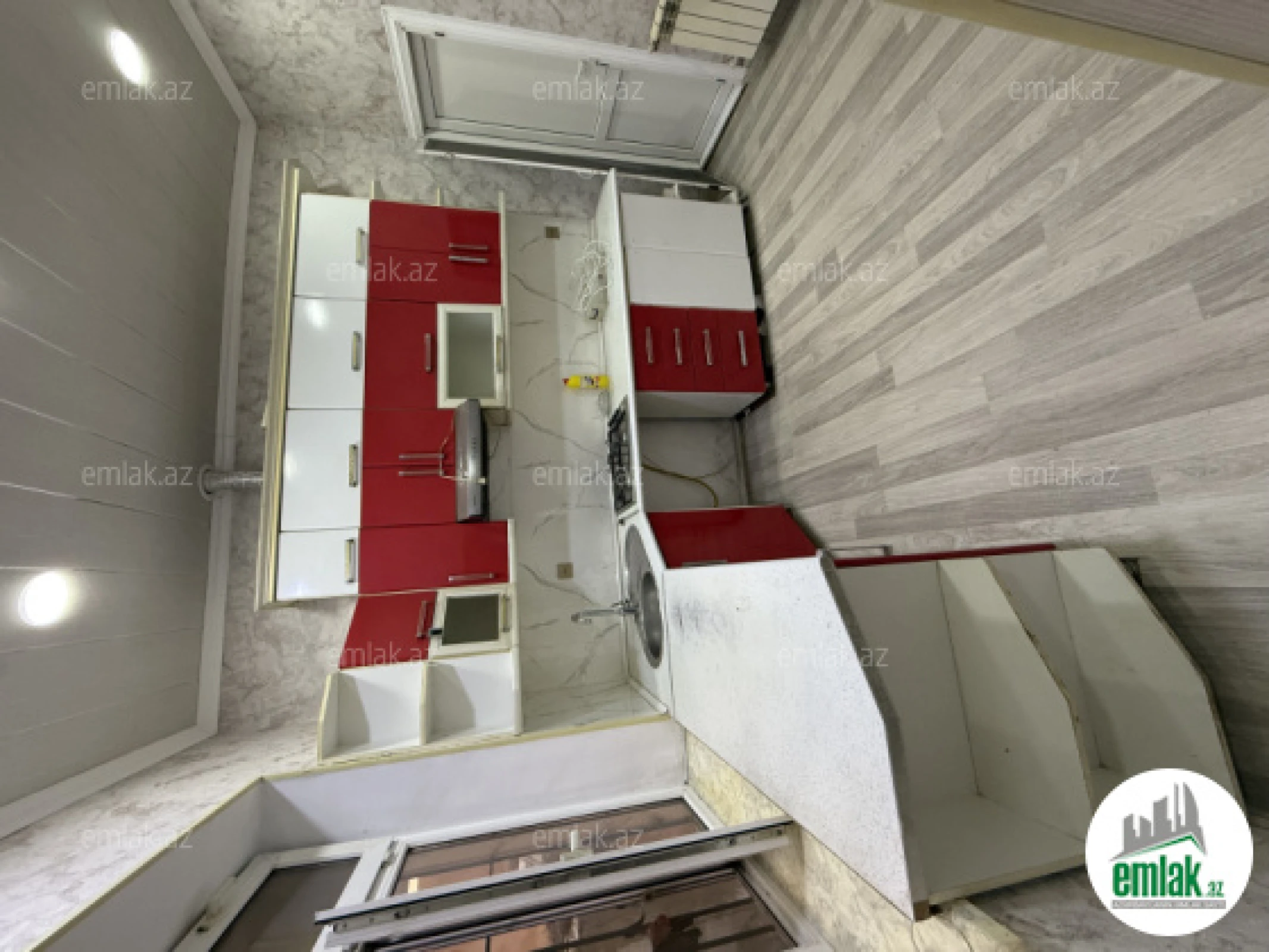 Satılır 5 otaqlı həyət evi 2.5 m²