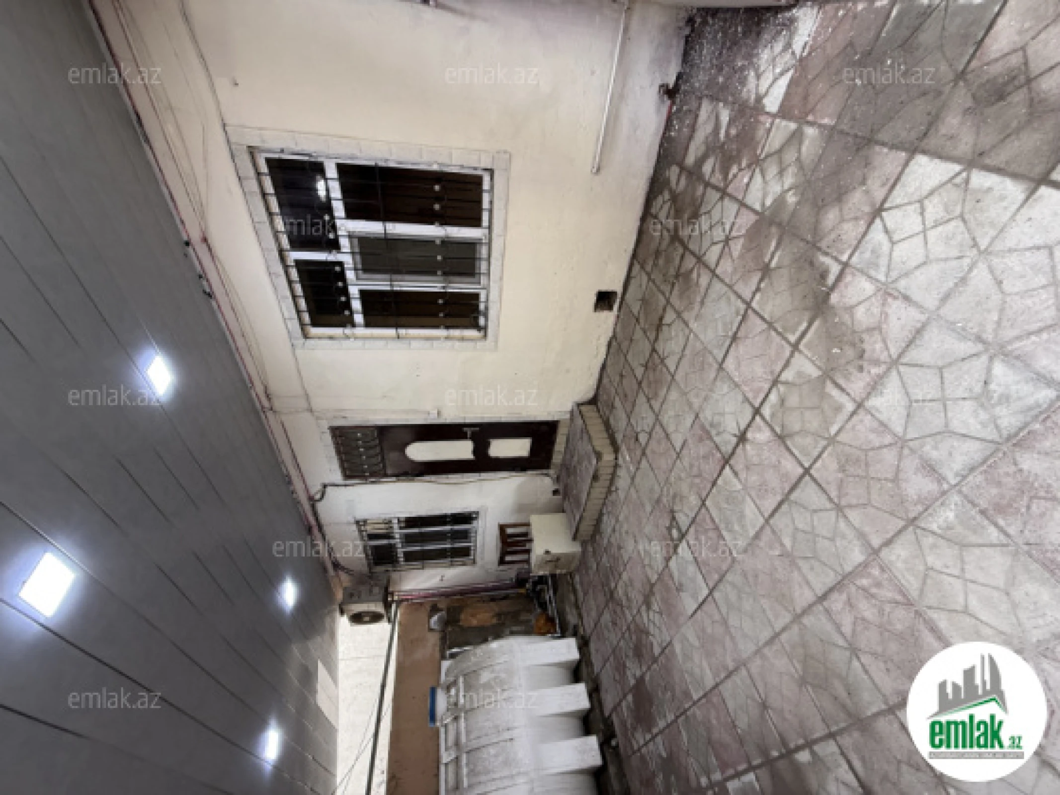 Satılır 5 otaqlı həyət evi 2.5 m²