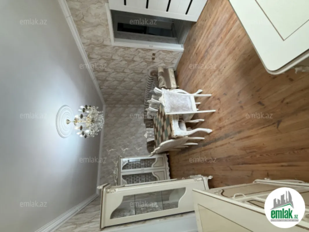 Satılır 5 otaqlı həyət evi 2.5 m²