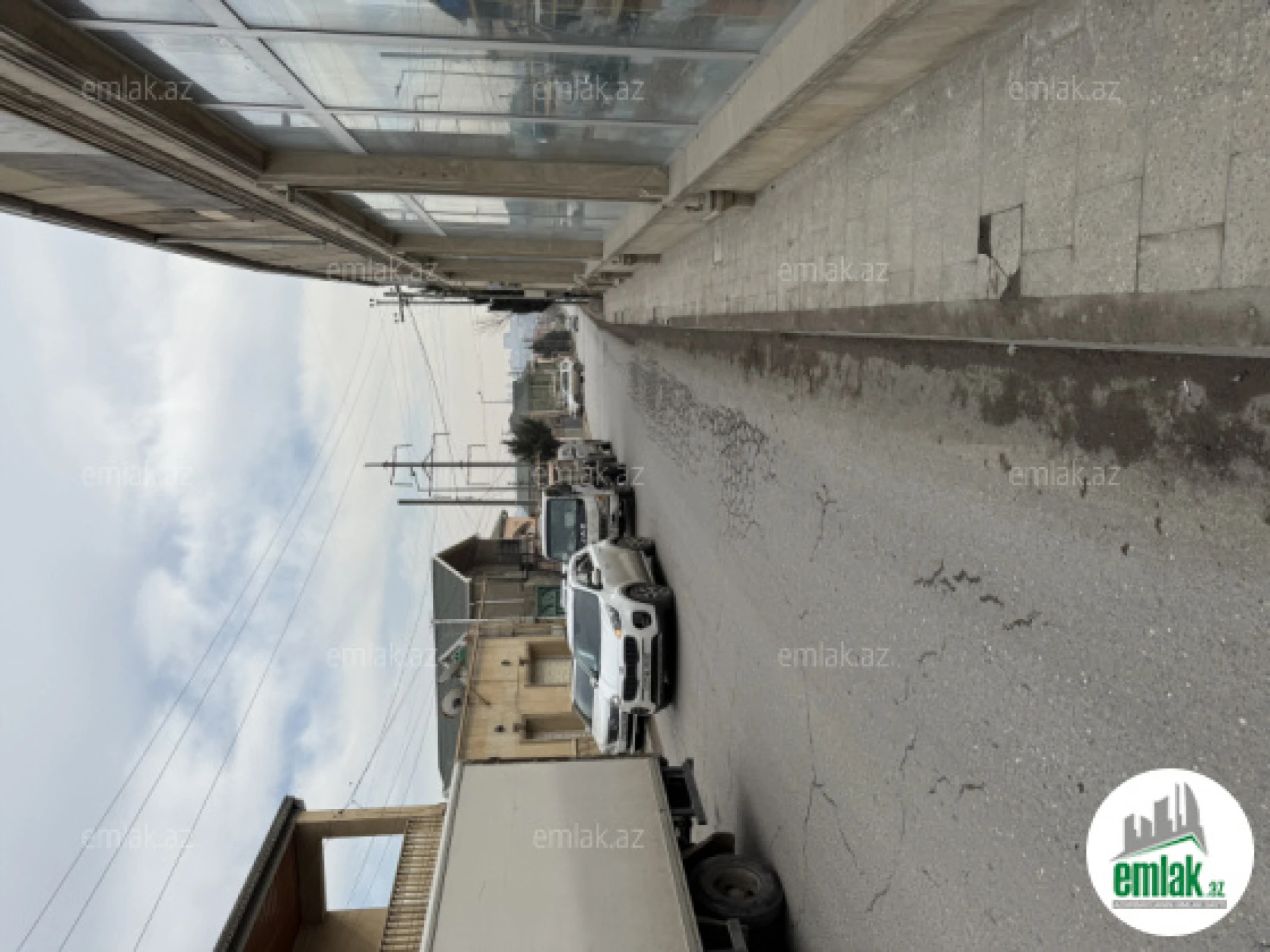 Satılır 5 otaqlı həyət evi 2.5 m²