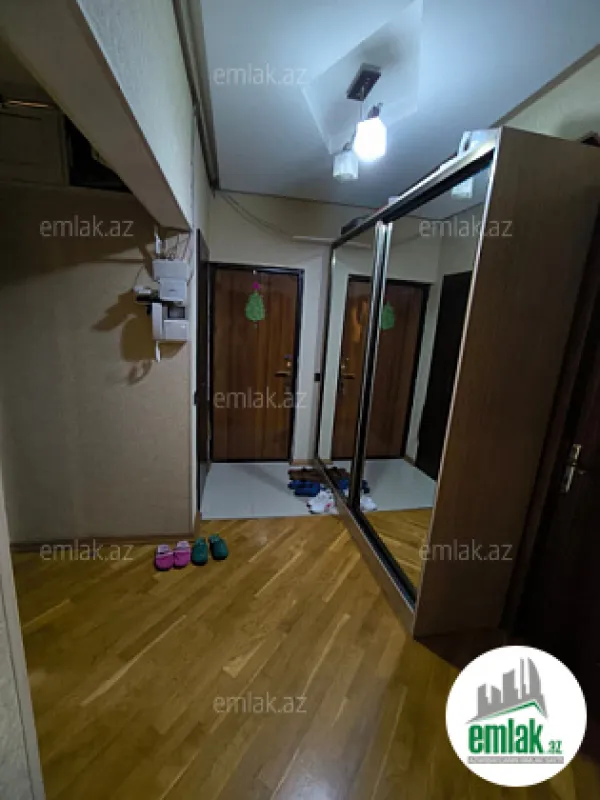 Satılır 3 otaqlı köhnə tikili 80 m²