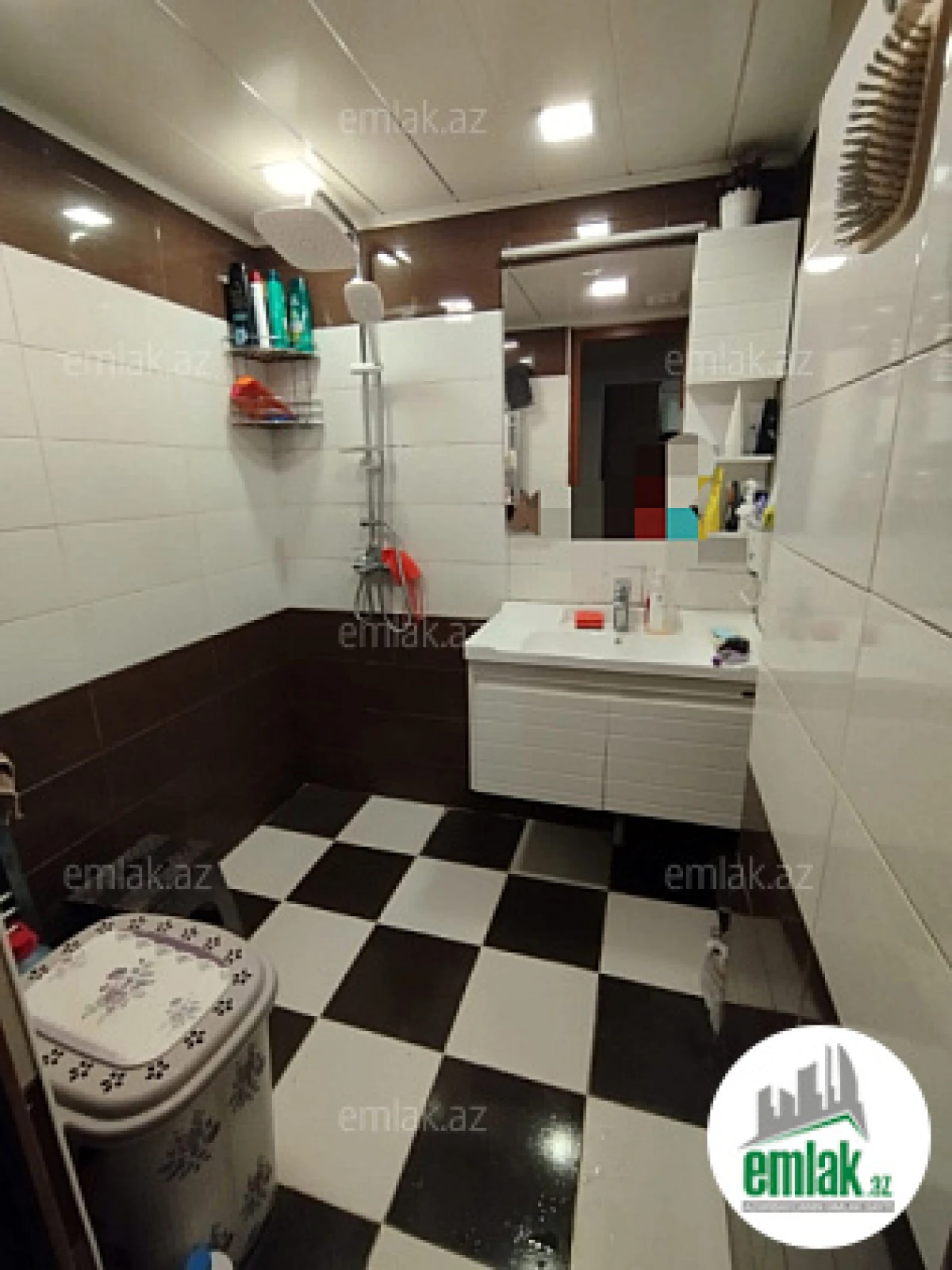 Satılır 3 otaqlı köhnə tikili 80 m²