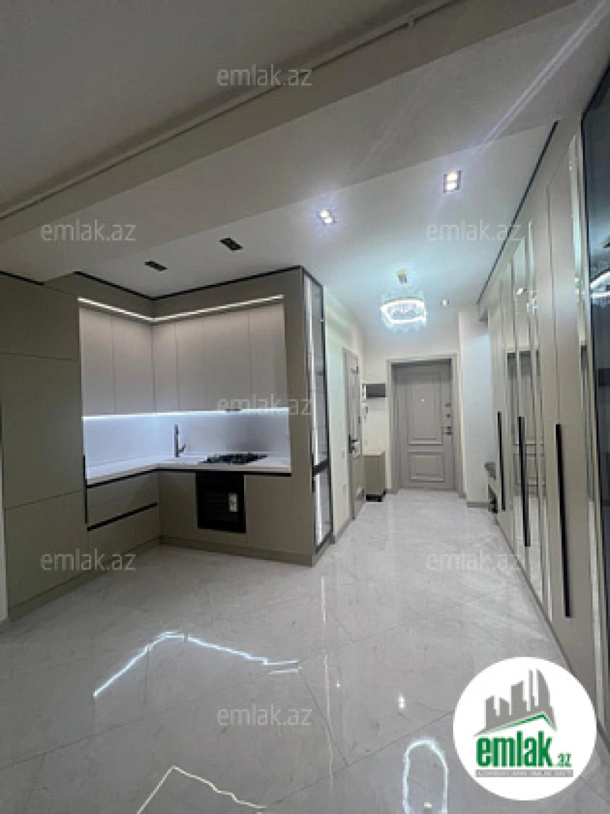 Satılır 3 otaqlı yeni tikili 108 m²