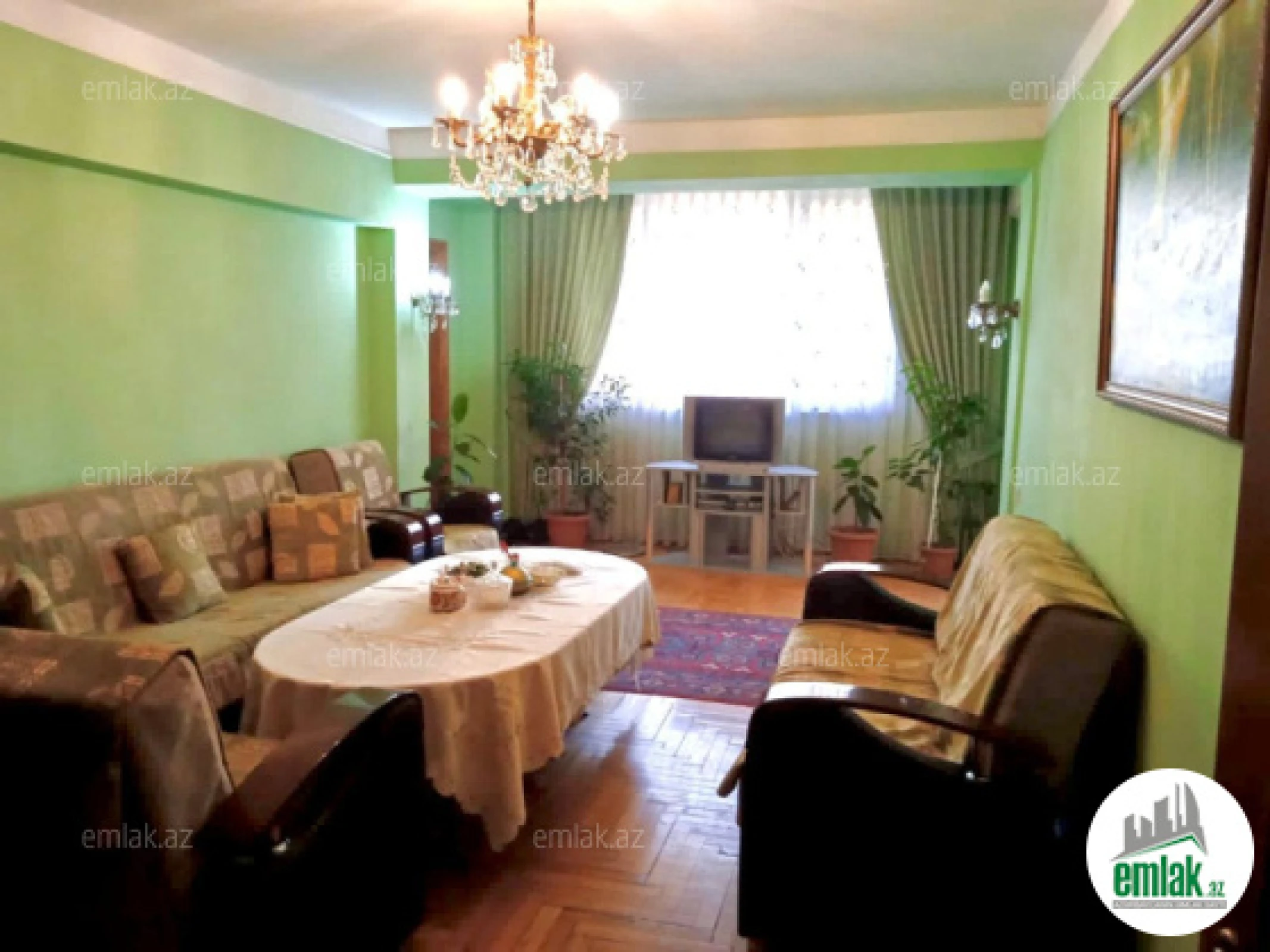 Satılır 3 otaqlı köhnə tikili 100 m²