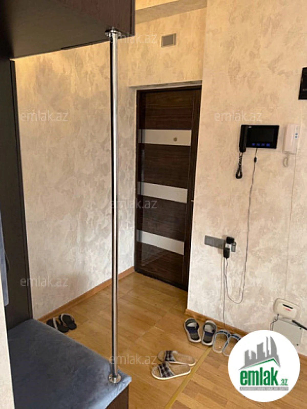 Satılır 2 otaqlı yeni tikili 75 m²