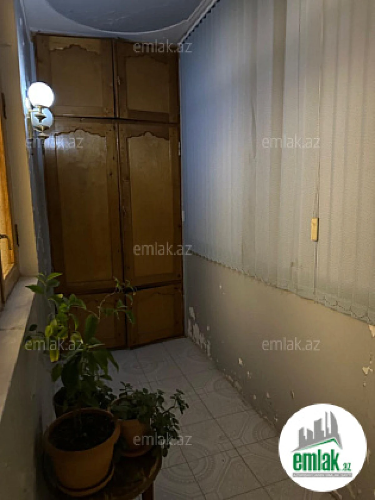 Satılır 3 otaqlı köhnə tikili 90 m²