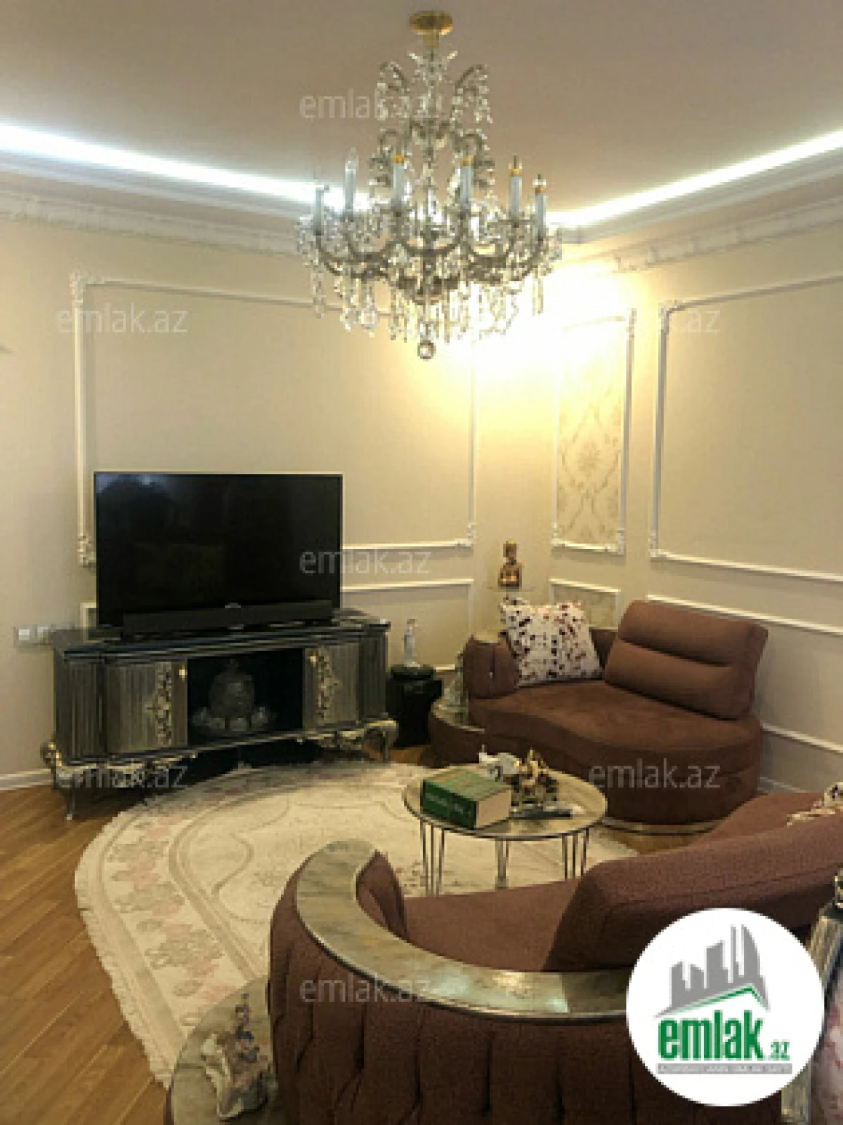 Satılır 5 otaqlı yeni tikili 160 m²