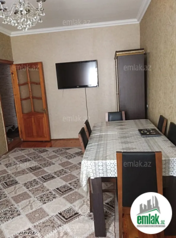 Satılır 2 otaqlı köhnə tikili 60 m²