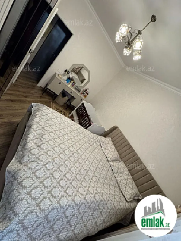 Satılır 3 otaqlı yeni tikili 100 m²