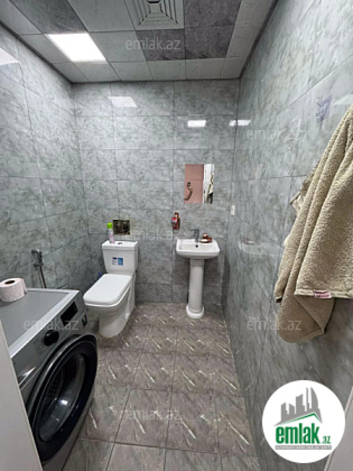 Satılır 3 otaqlı yeni tikili 100 m²