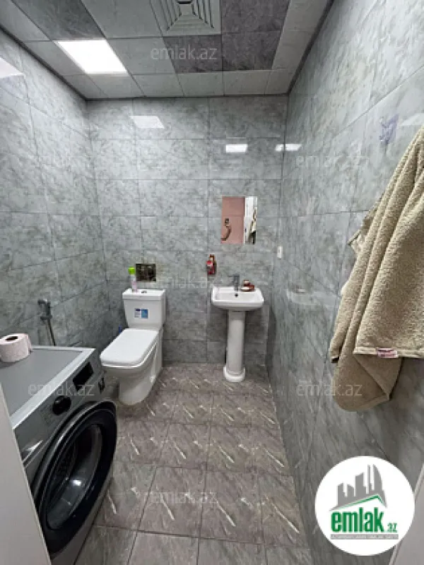 Satılır 3 otaqlı yeni tikili 100 m²