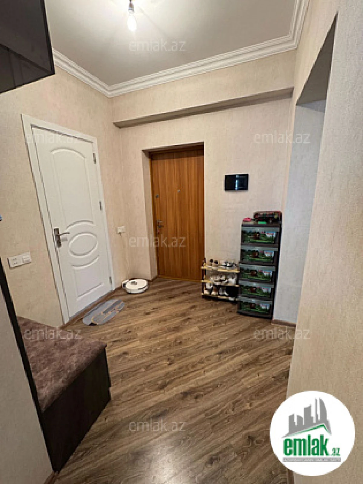 Satılır 3 otaqlı yeni tikili 100 m²