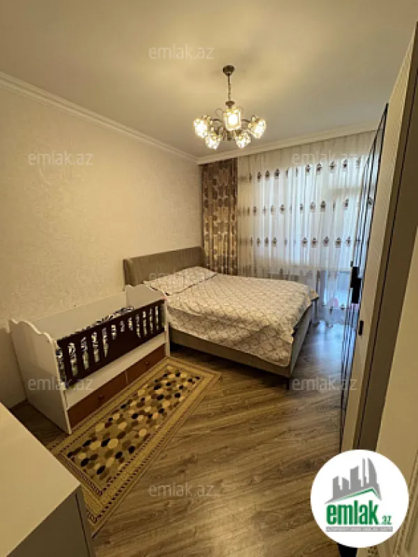 Satılır 3 otaqlı yeni tikili 100 m²