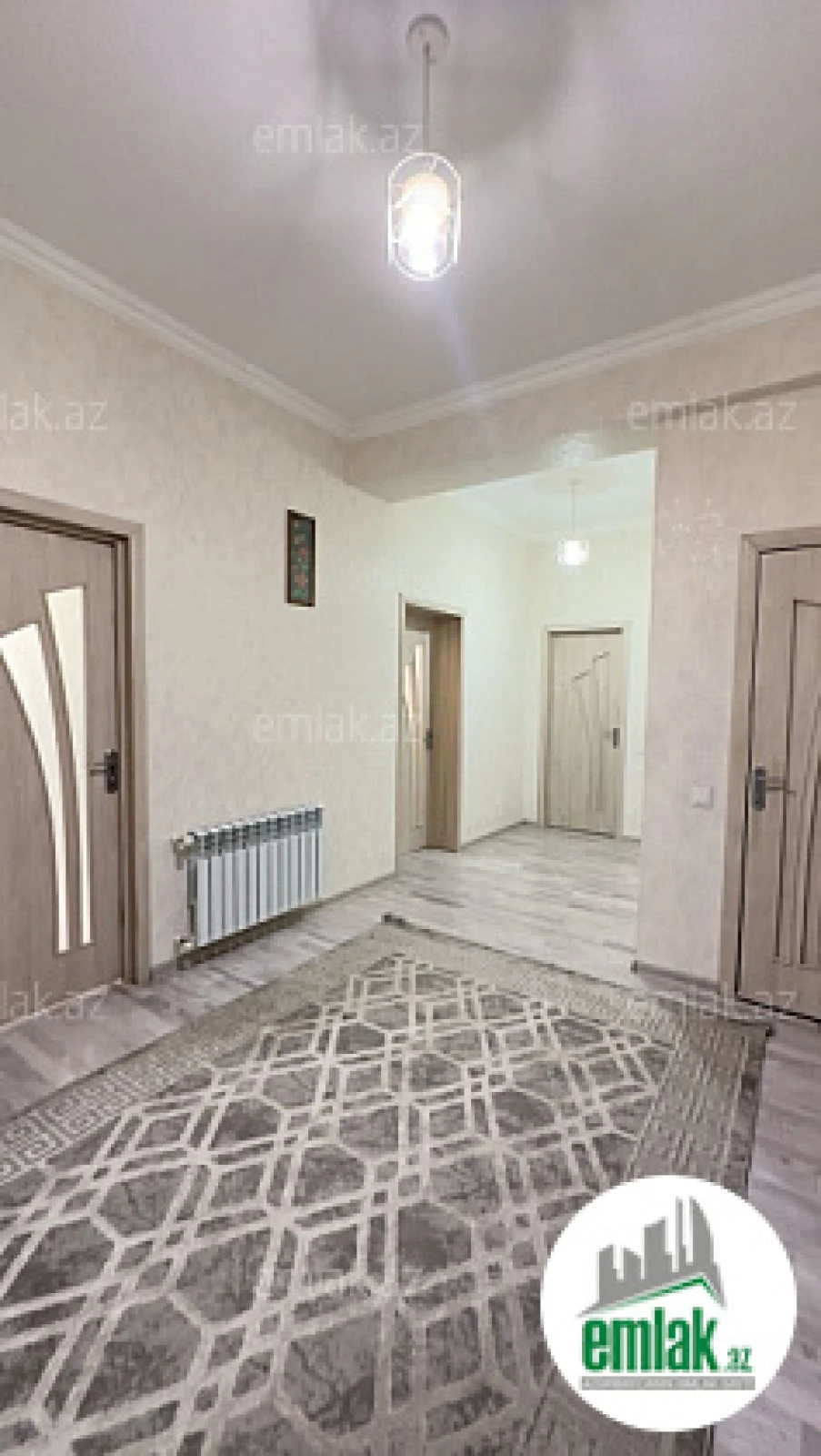 Satılır 3 otaqlı yeni tikili 130 m²