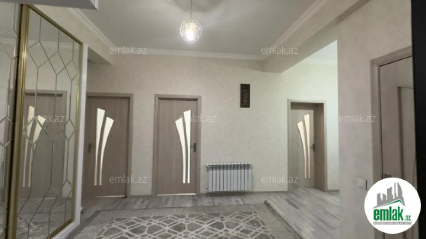 Satılır 3 otaqlı yeni tikili 130 m²