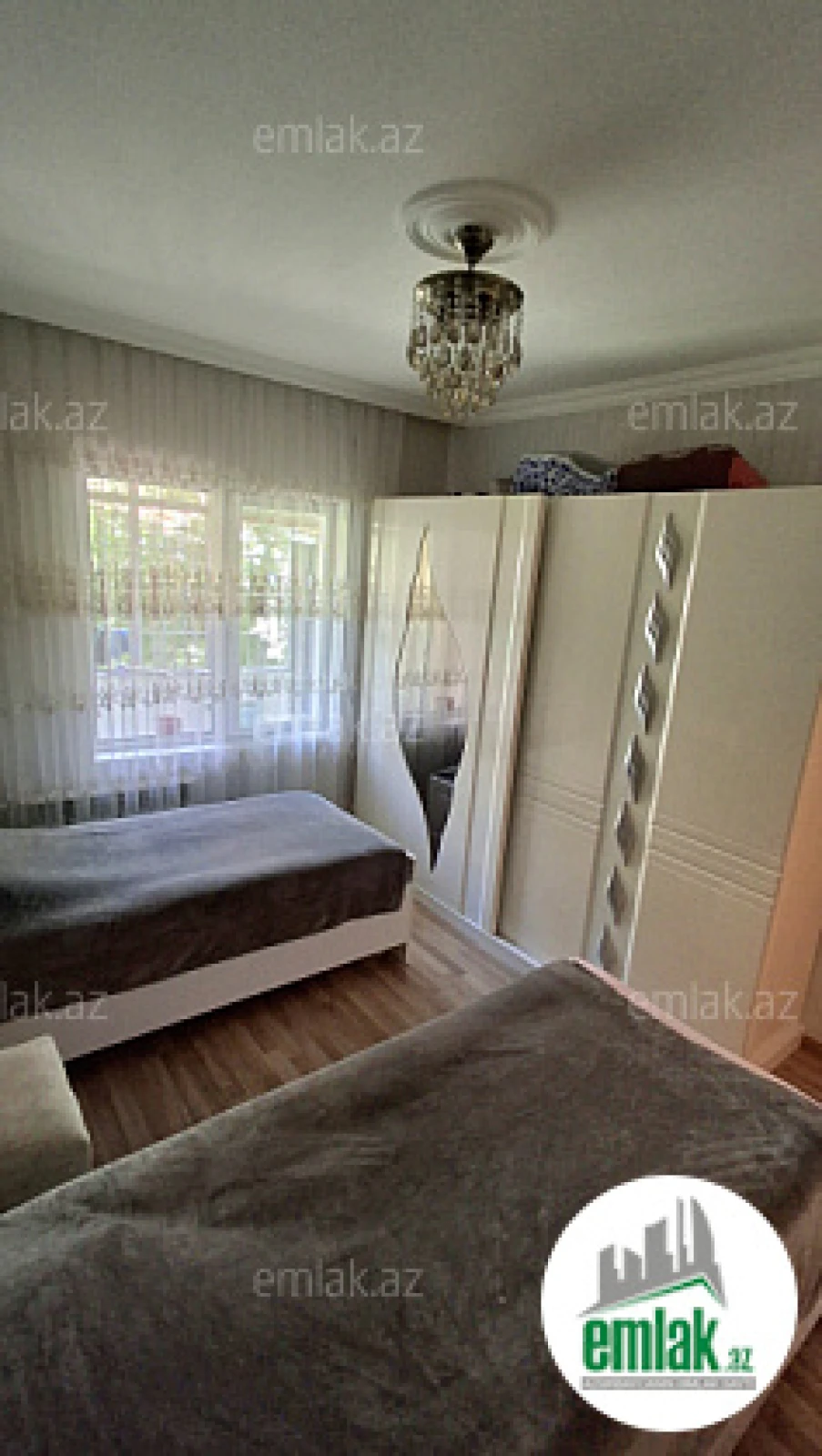 Satılır 2 otaqlı köhnə tikili 65 m²