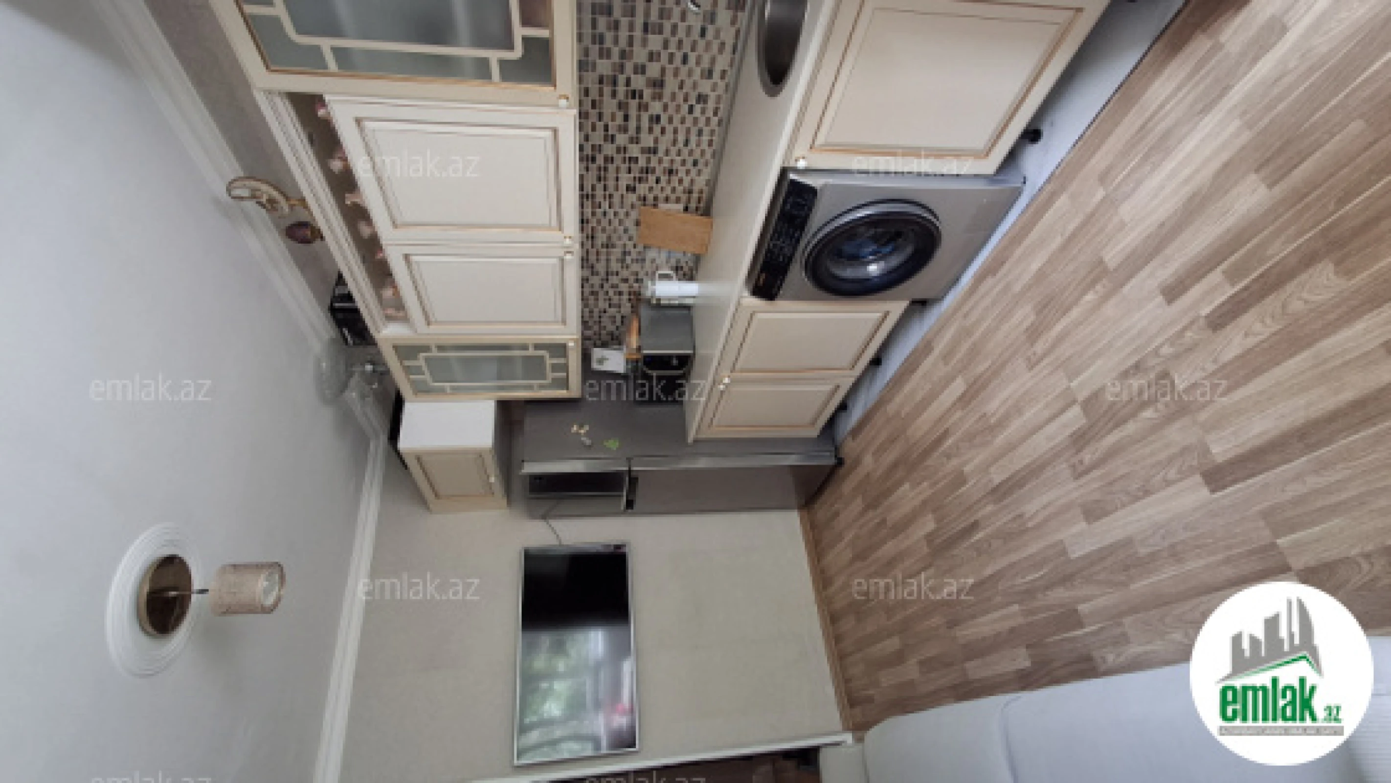Satılır 2 otaqlı köhnə tikili 65 m²