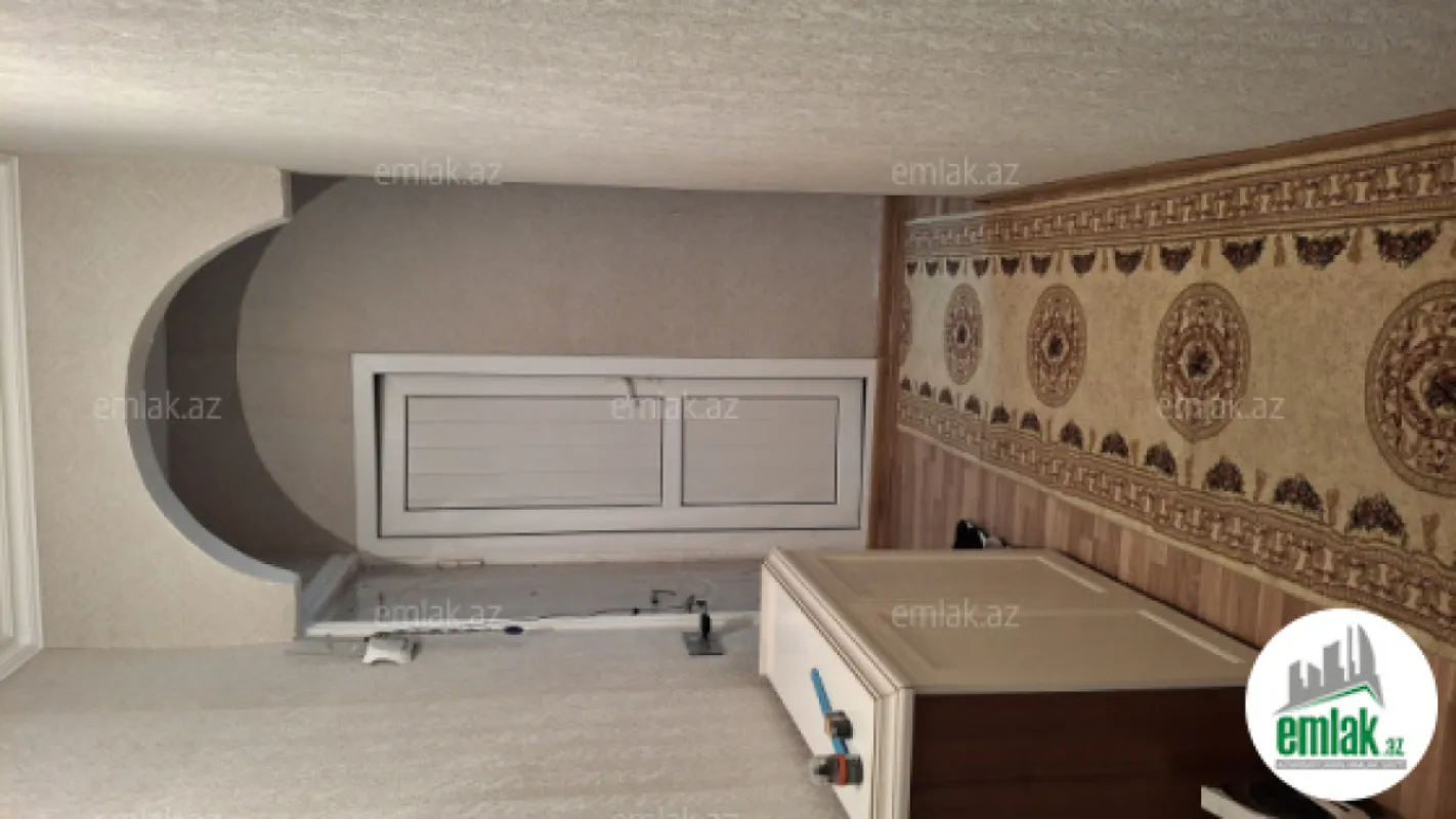 Satılır 2 otaqlı köhnə tikili 65 m²