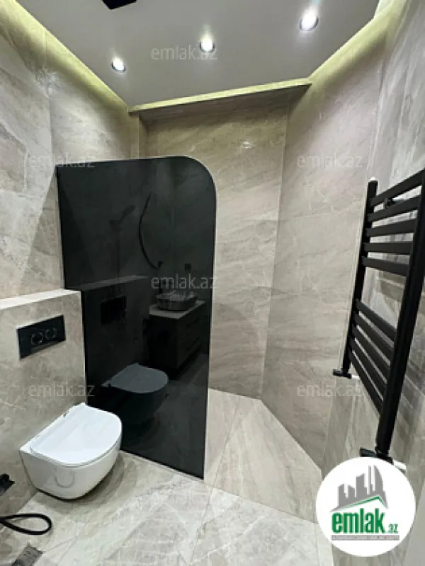 Satılır 3 otaqlı yeni tikili 135 m²