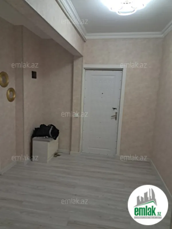 Satılır 3 otaqlı köhnə tikili 90 m²