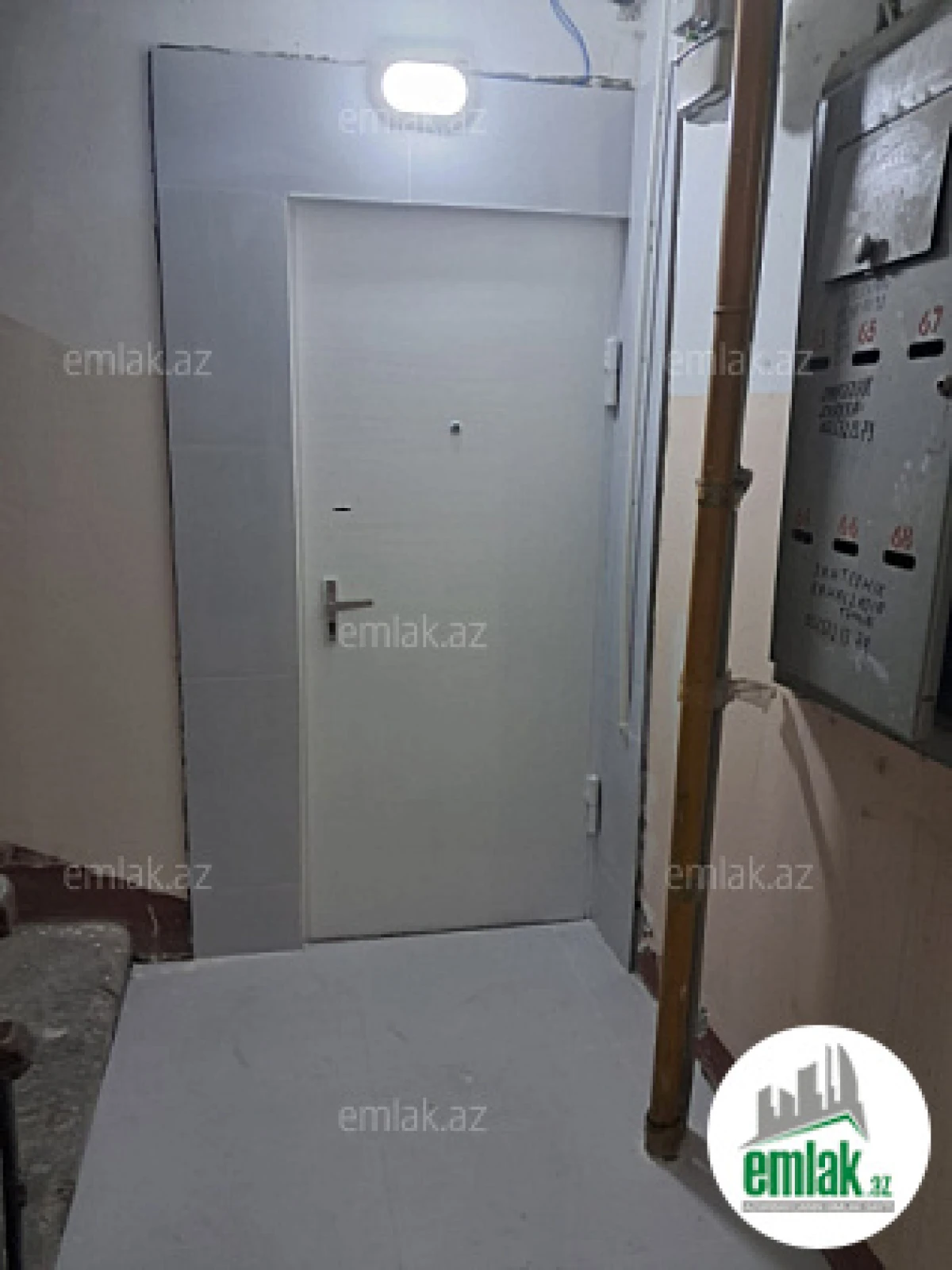 Satılır 3 otaqlı köhnə tikili 90 m²