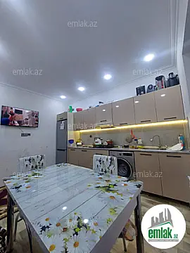 Satılır 3 otaqlı yeni tikili 150 m²