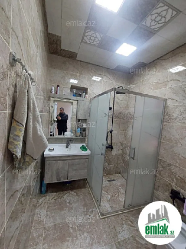 Satılır 3 otaqlı yeni tikili 150 m²