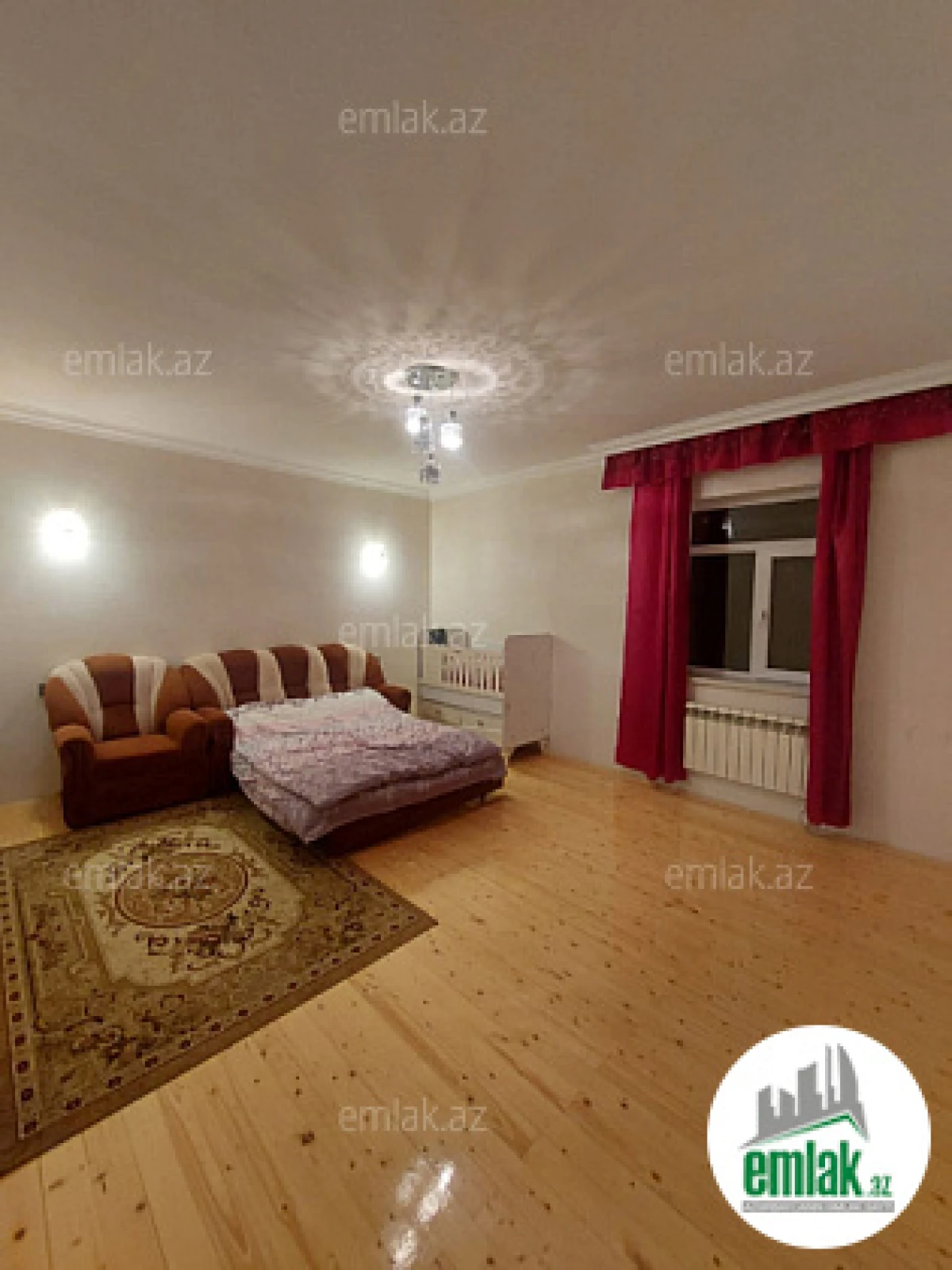 Satılır 3 otaqlı yeni tikili 150 m²