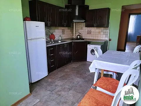 Satılır 3 otaqlı köhnə tikili 70 m²