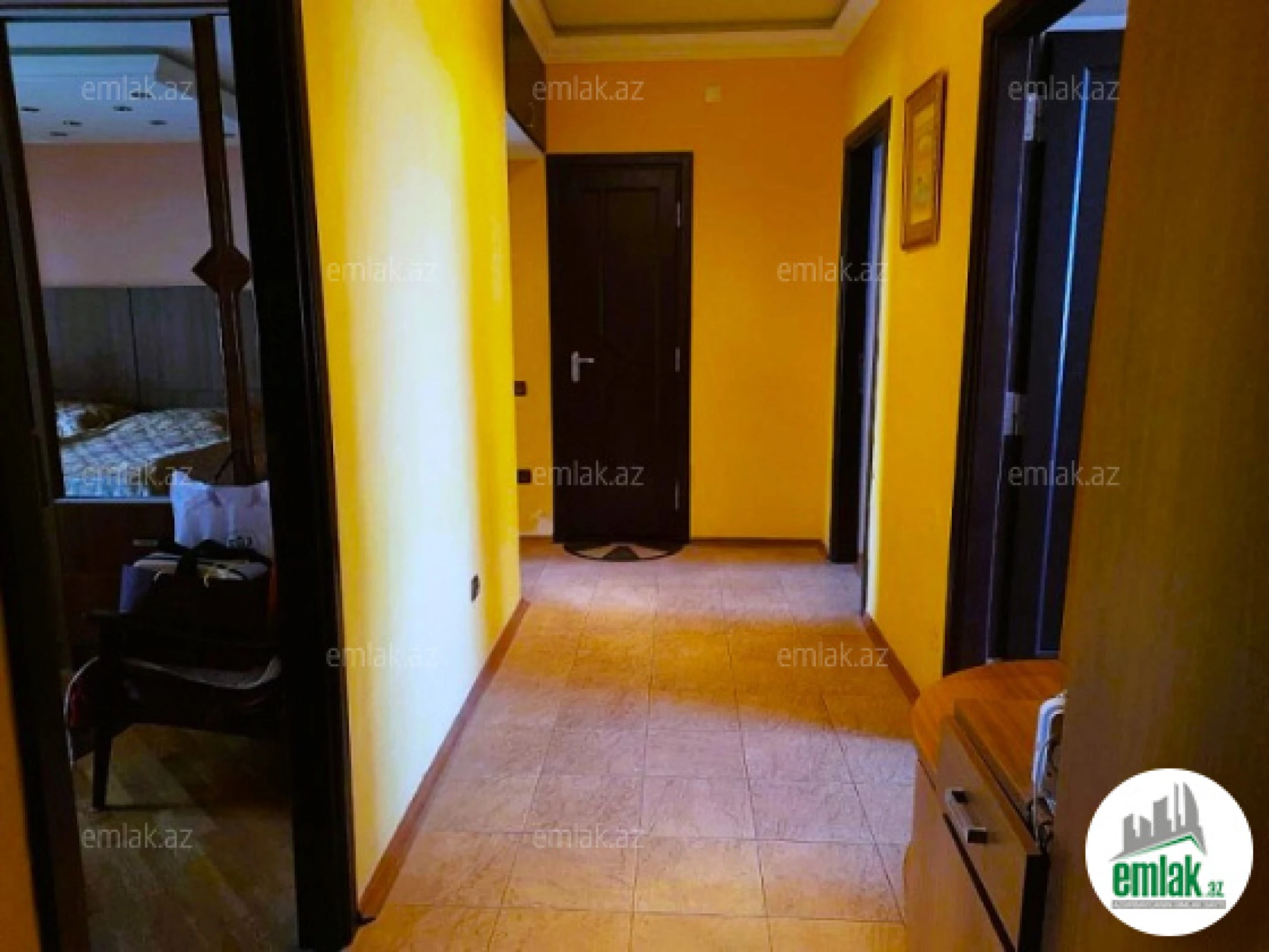 Satılır 3 otaqlı köhnə tikili 70 m²