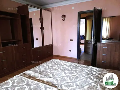 Satılır 3 otaqlı köhnə tikili 70 m²