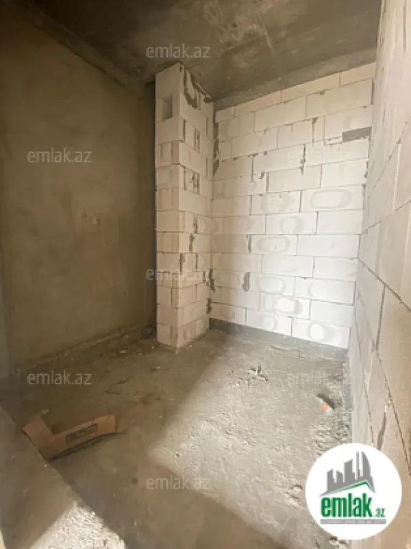 Satılır 4 otaqlı yeni tikili 215 m²