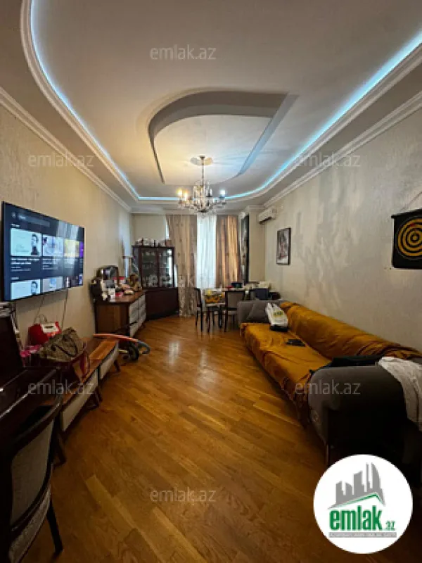 Satılır 2 otaqlı yeni tikili 75 m²
