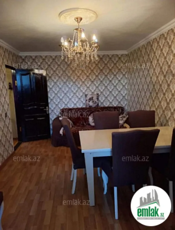 Satılır 1 otaqlı köhnə tikili 40 m²