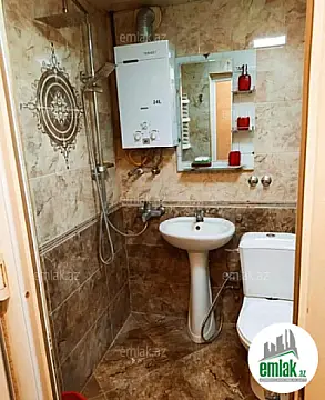 Satılır 1 otaqlı köhnə tikili 40 m²