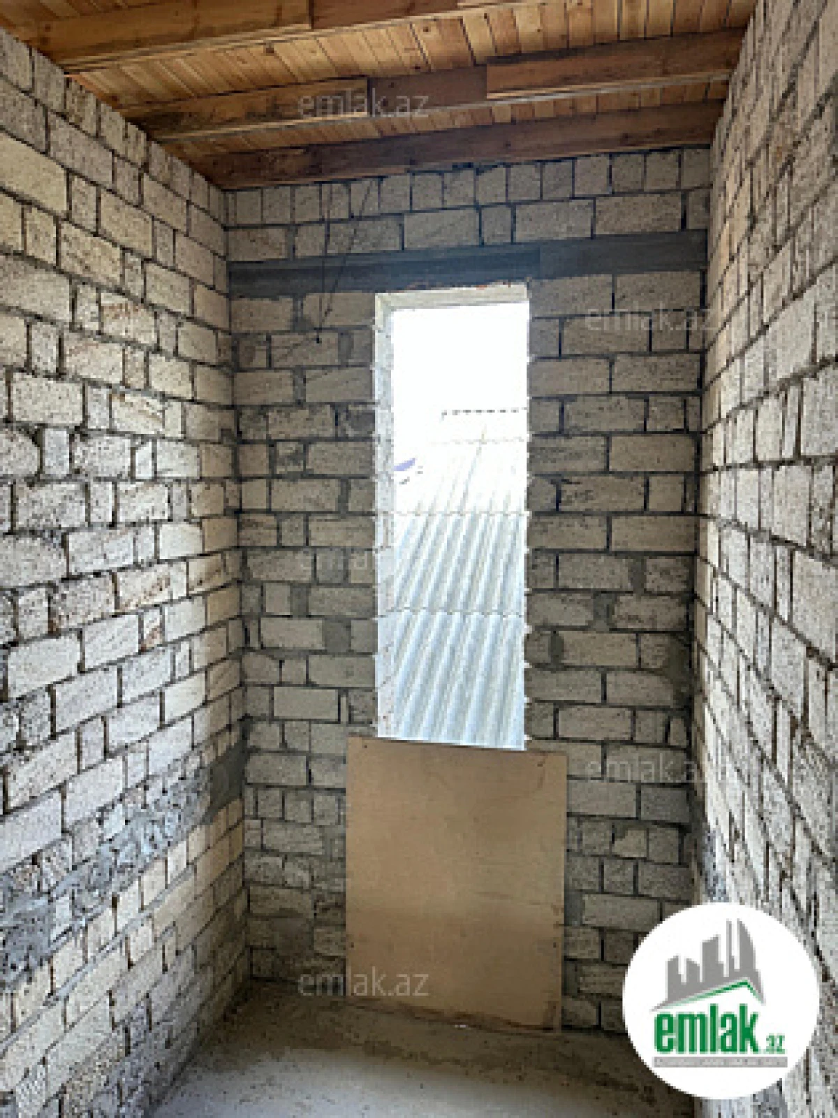 Satılır 6 otaqlı həyət evi 390 m²