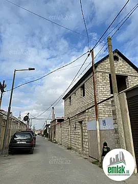 Satılır 6 otaqlı həyət evi 390 m²