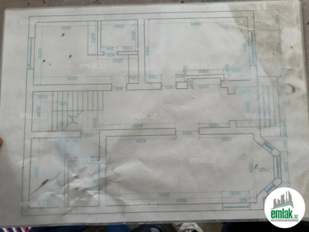 Satılır 6 otaqlı həyət evi 390 m²