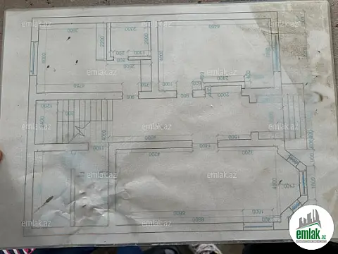 Satılır 6 otaqlı həyət evi 390 m²